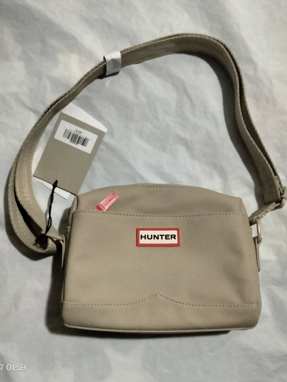 Hunter Water Resistant Crossbody Bag Beige Neutral Travel Purse Handbag NWT